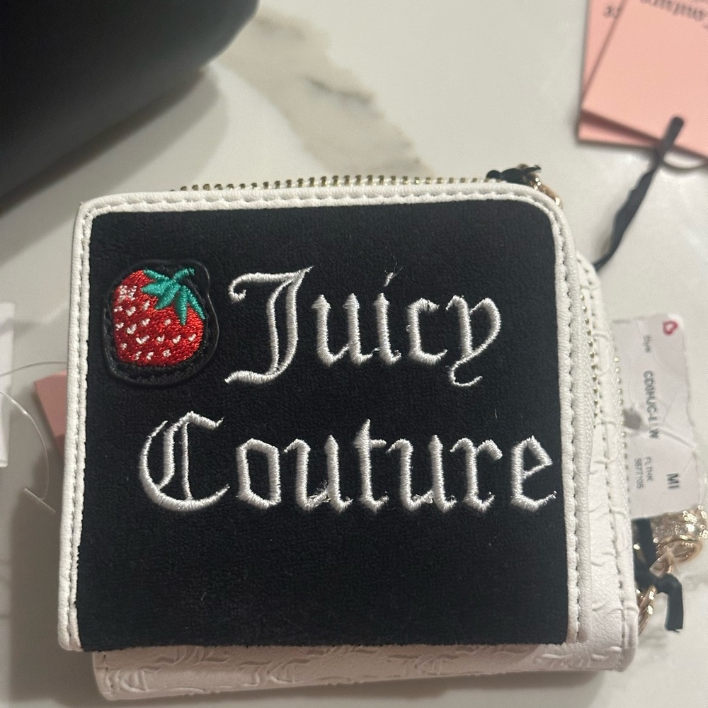 Juicy Couture Black and White Wallet Classic Design